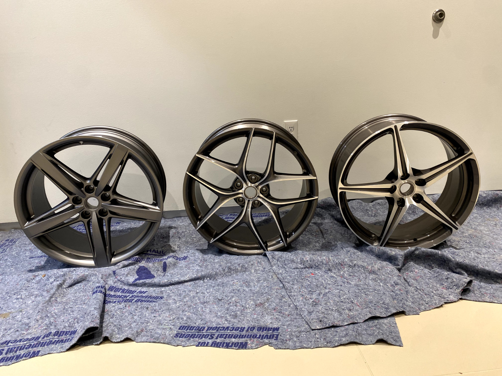 Ferrari Display Wheels. Set of 7 total. DISPLAY USE ONLY