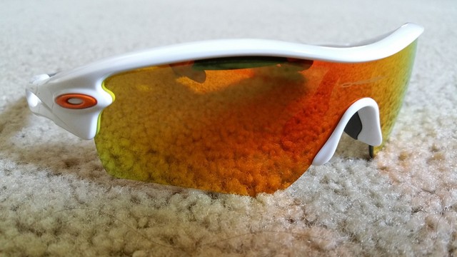 oakley radarlock orange