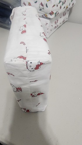 New Hello Kitty Candycane Bows Twin 3-pc Sheet Set Sanrio Cotton - Picture 3 of 3