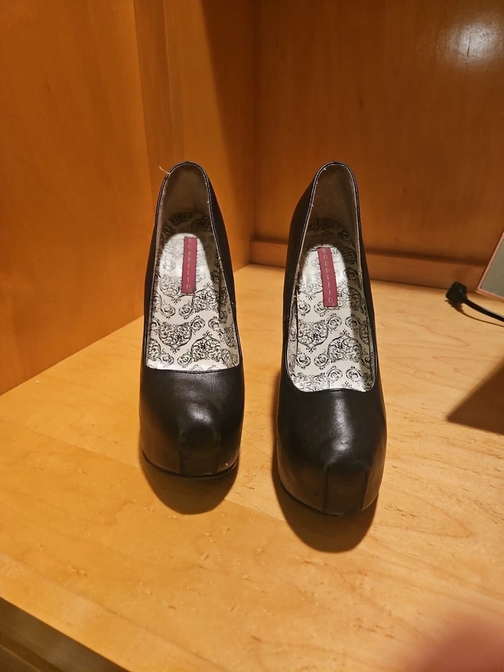 Bordello Pump 6 Foto 3 de 4