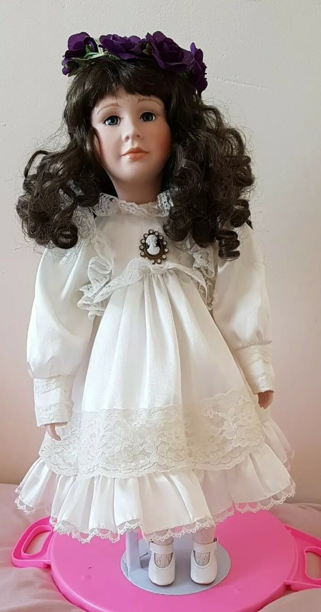 Vintage Porcelain Doll -Fair Lady Hidamel Doll Collection | eBay UK