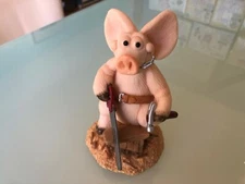 Piggin’ Fix It funny pig figurine keepsake NIB Unique great stocking stuffer!