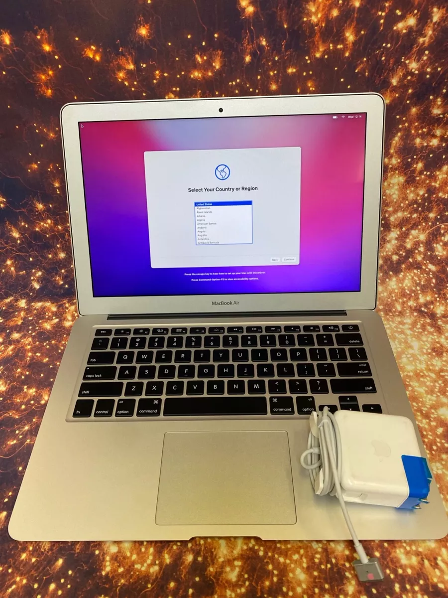 2015 Apple MacBook Air 13 inch / Dual Core i5/ 8GB / 128GB SSD