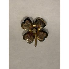 Coro Gold Tone Four Leaf Clover Brooch Pin With Pearl Accent (signed)