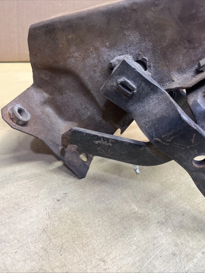 Ford Mustang 1968 montaje de pedal de embrague de freno Mercury Cougar Foto 3 de 4