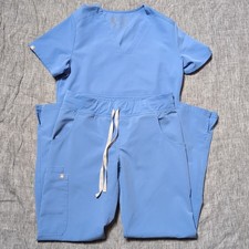 Figs Scrub Set Women's - Casma Top XS, Kade Pants XS/P Petite - Ceil Blue Scrubs