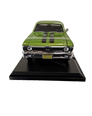 1970 Chevrolet Nova SS Coupe 1:18 Die-Cast Model Car Green Special