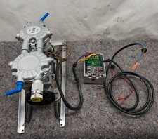 Gast SAA-V118-NX Oilless Vacuum Pump 100-240v...