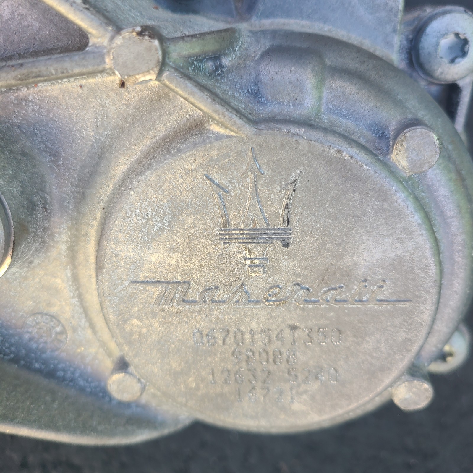 17-23 Maserati Levante M161 AWD Transfer Case Gearbox 11K OEM  / LOCAL Pick up