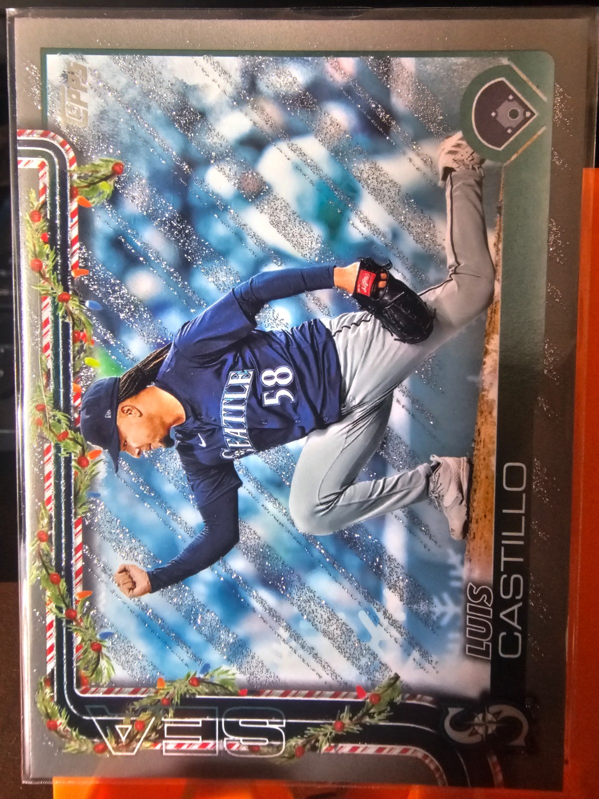 2025 Topps Holiday - Luis Castillo #H152 Holiday Silver Glitter