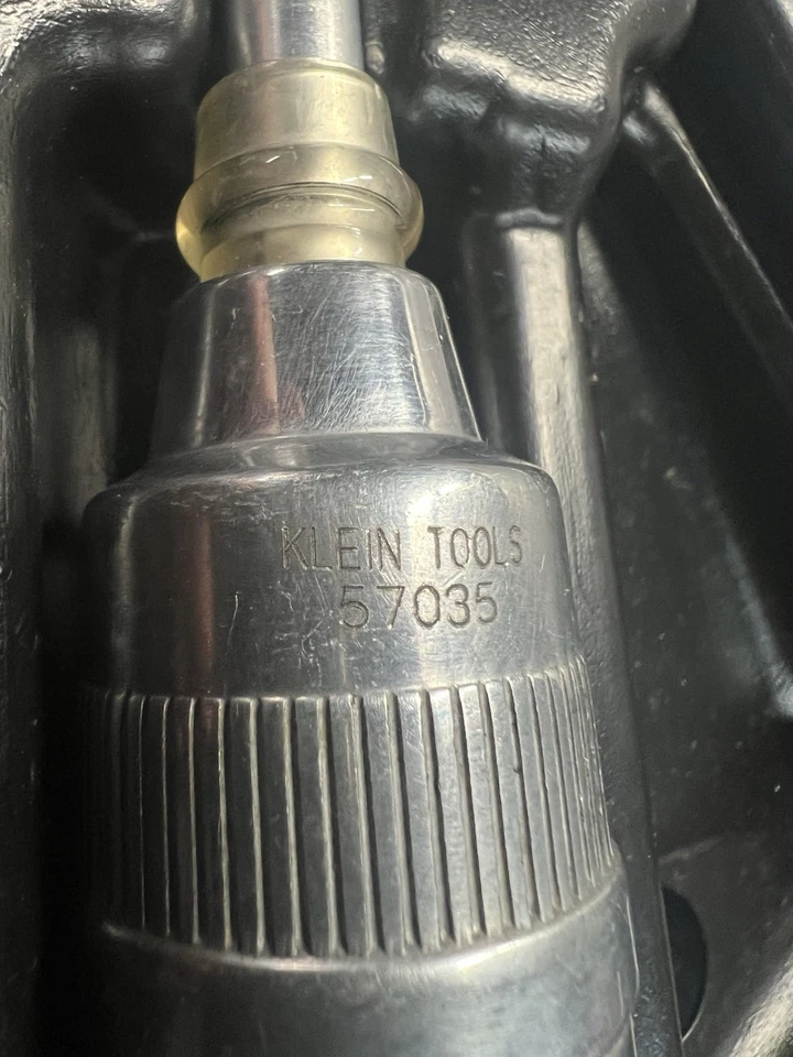 KLEIN TOOLS TORQUE SCREWDRIVER KIT 57034 - Image 2 of 4