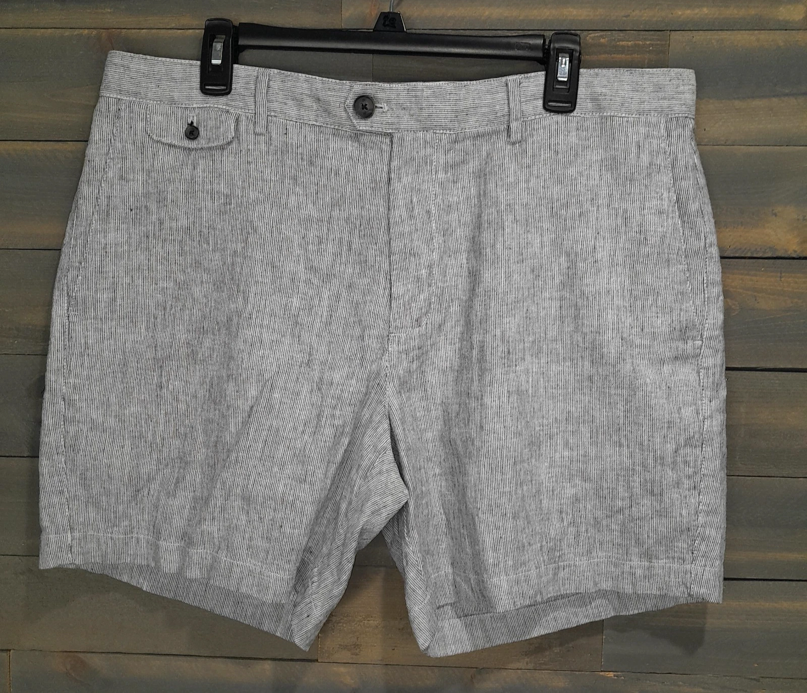 Banana Republic Mens Shorts 36 Heather Gray Linen Blend 7" Chino Preppy Golf NWT
Opens in a new wind