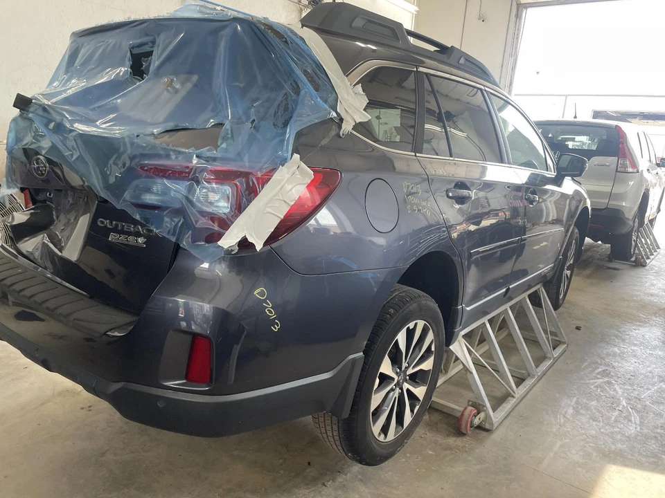 Conjunto de bomba y motor ABS usado se adapta a: vehículo de montaje de bomba Subaru Legacy 2017 Foto 3 de 4