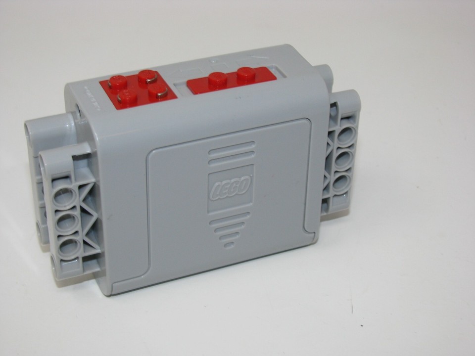Lego 54950 Electric 9V Battery Box 4 x 11 x 7 Red Switch TESTED ...