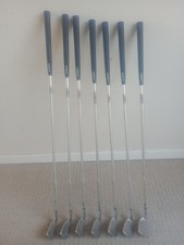 LADY COBRA 2 OVERSIZE IRONS 5-SW LADY FLEX & LAMKIN ARTHRITIC GRIPS