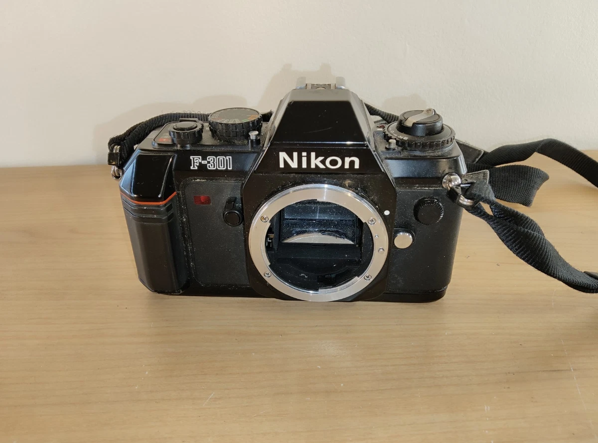 Nikon F-301 Kit Pancake Nikon Lens Series E 50mm/F1,8 *gebraucht*- über 85 Jahre Tradition und Erfahrung - das Fotofachgeschäft in Dresden und Sachsen