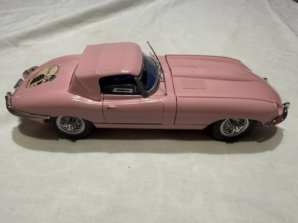 Jaguar XK.E Polistil 1:16 Modificata Ispirata All’auto Di Rita Pavone No Burago - Immagine 3 di 4
