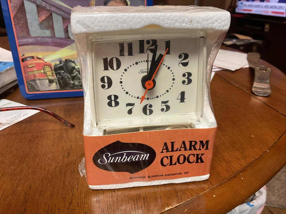Sunbeam Electric Clock In Collectible Alarm Clocks (1970-Now) for