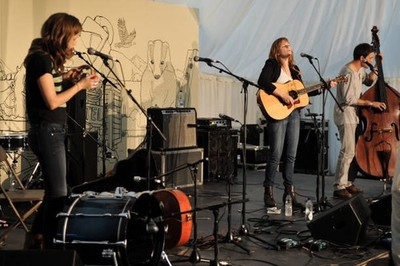 Alexandra Spalding Annie Lynch Ken Woodward of Annie & The Beekeep- Old Photo