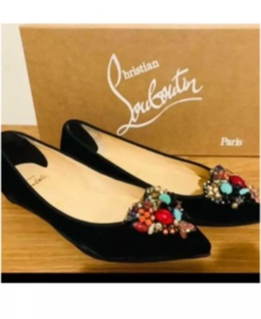 Christian Louboutin Diva Cora Heart Bijou Black Pumps Flat 23cm