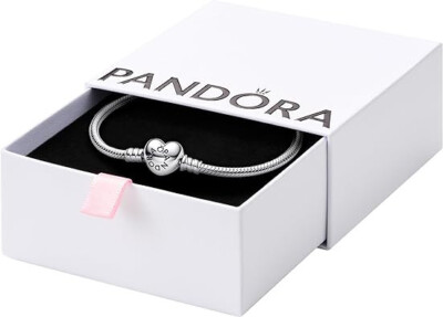 Pandora ブレスレット シルバー ハート PANDORA Sterling Silver Charm Bracelet Moments Heart Clasp Snake