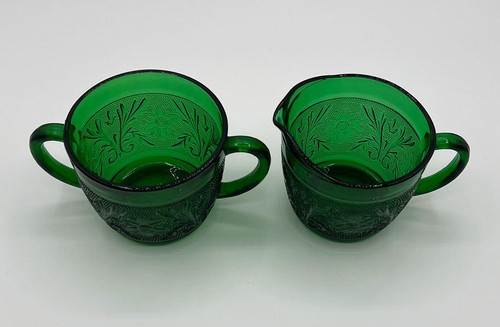Anchor Hocking Glassware creamer and sugar set