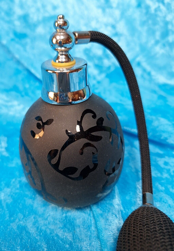 Matte Black Perfume Bottle Pyramid W/ Atomizer Frosted Glass 4.5" H - Afbeelding 4 van 8