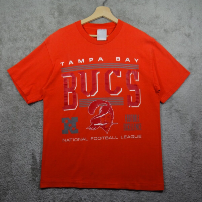 Vintage 90s Tampa Bay Buccaneers T-Shirt Single Stitch L Orange 