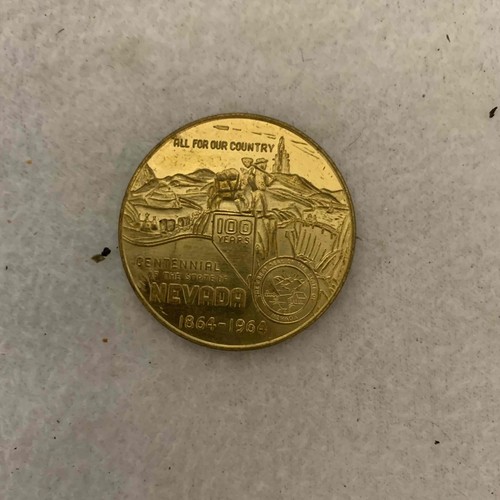 Nevada Centennial Battle Born Medal 36 Stars Gold Colored Coin 1864 1964 - Picture 2 of 2