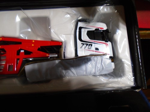 1/64 Hot Wheels RLC Elite 64 Scania 770 S Auto Transport Car Carrier - Picture 2 of 4