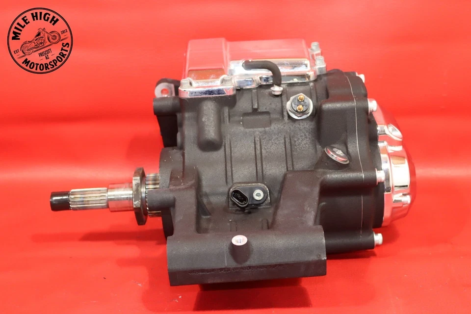 Harley-Davidson Heritage Softail Classic 2015 FLSTC transmisión completa de 6 velocidades Foto 4 de 4