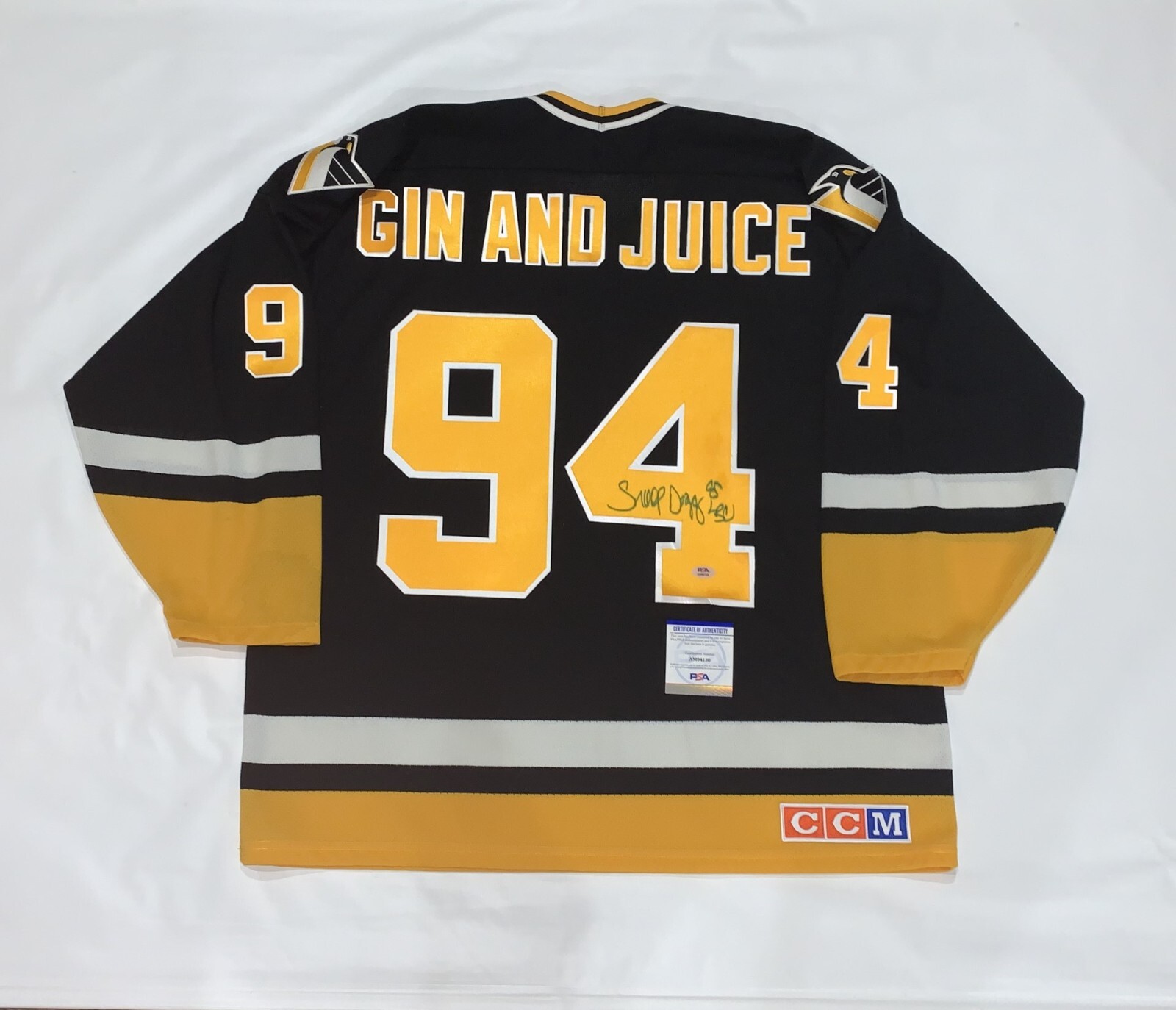 SNOOP DOGG SIGNED 94 PENGUINS GIN AND JUICE JERSEY LICENSED 1/1 PSA