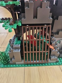 LEGO Castle: Dark Dragon's Den 6076 Complete w Instructions - Vintage