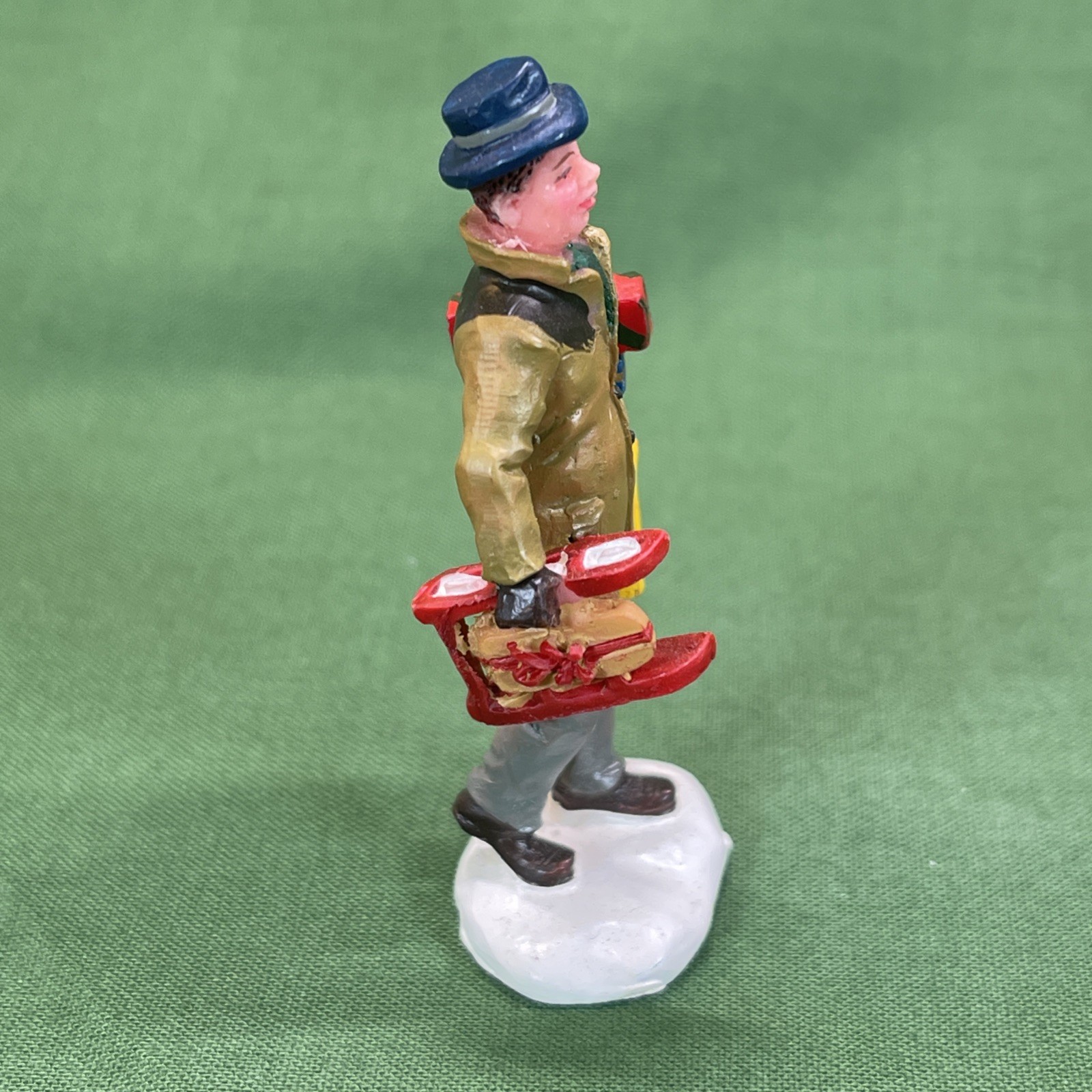 Lemax Village "THE NEW SLED" Man & Gifts Christmas Figure 1999 #92346 RETIRED