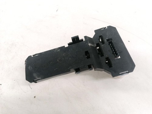 3B9945257 Lampenträger Rücklicht Rückleuchte innen Heckklappe  DE1314271-56