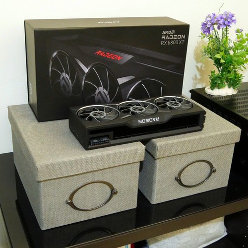 AMD Radeon RX 6800 XT Midnight Black 16GB Samsung Scheda Grafica GPU Reference - Afbeelding 2 van 7