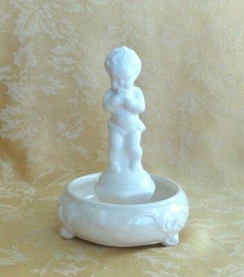VINTAGE HIGHMOUNT M.B.D WESTERN GERMANY PORCELAIN CHERUB IN CENTER PANSY BOWL