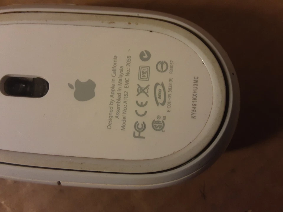 Apple Wired Mighty Mouse White A1152 USB Optical - Image 4 of 4