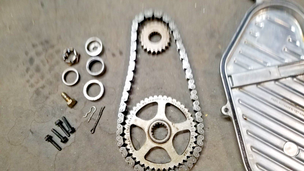 05 Skidoo Rev 800 MXZ Chaincase Gear Sprocket Renegade Summit