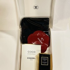 CHANEL Mini Gift Set