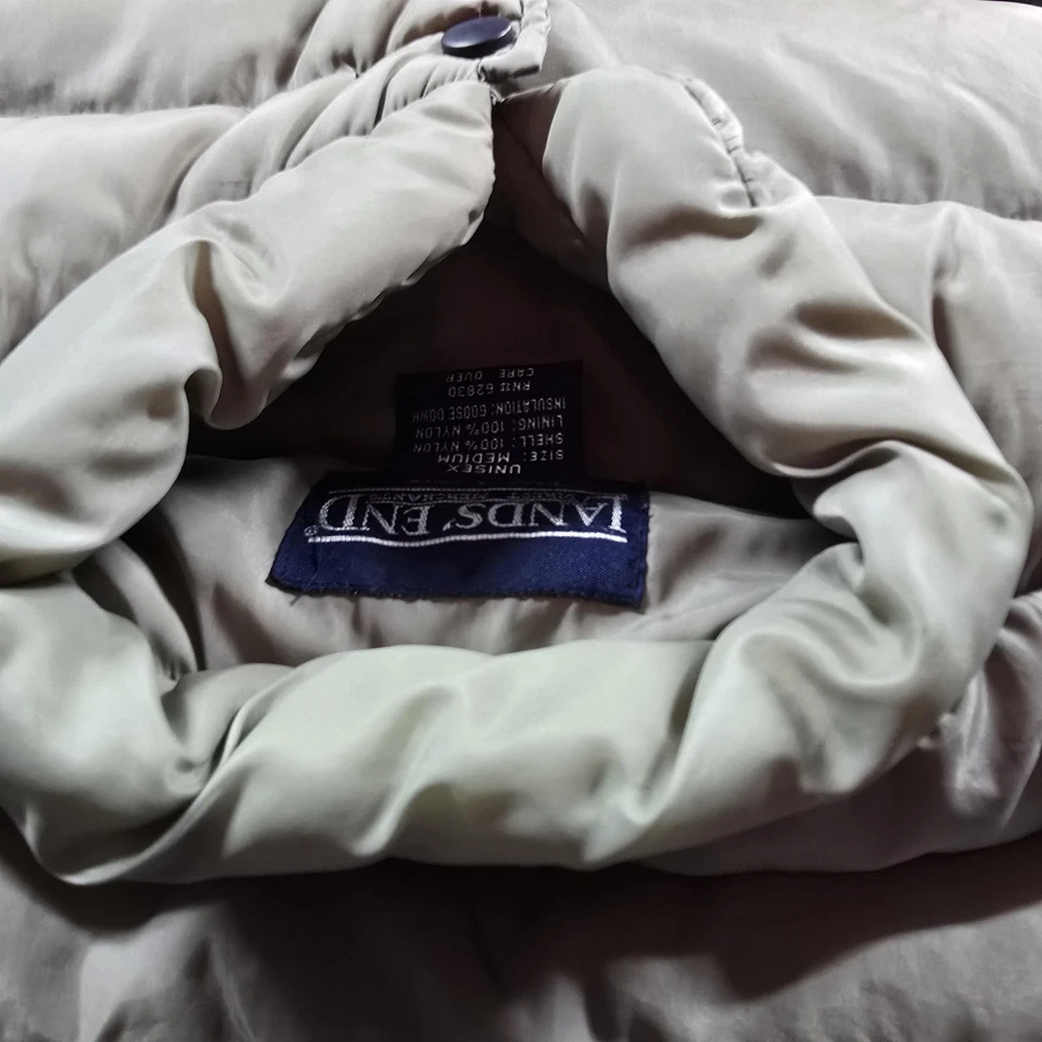 Lands End Puffer Vest Mens Medium Beige Goose Down Nylon Quilted Outdoor Warm - Image 4 of 4