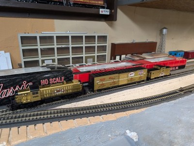 JT: Atlas 50th Anniversary Set of (3) Alco RS3/60' Boxcar/Ext Vision Caboose