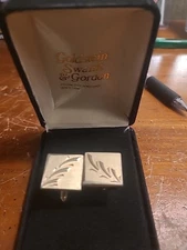 Vintage Men's styl8sh hipp  Cuff Links. Excellent Quality and Condition. outfit+