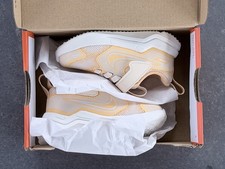 Nuevo en caja Nike Cosmic Runner (TD) Talla 5C EE. UU. - Guava Ice Summit Blanco DS HM4401-800