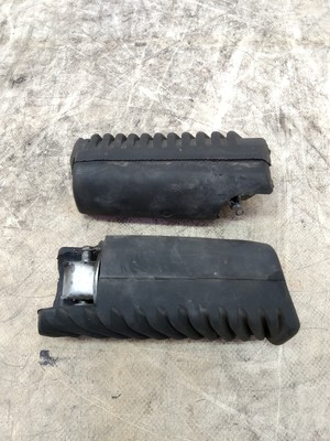 PAIR OF REAR FOOTRESTS FOR APRILIA LEONARDO 125-150 FROM 2000 (e49823)
