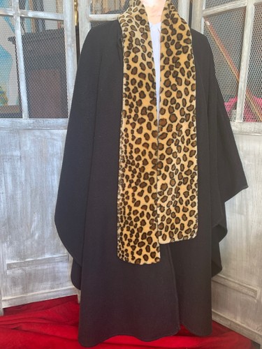 Lord & Taylor Faux Fur Faux Collar Black Cape Coat and McQeen Glasses 2pc NICE! - Picture 6 of 17