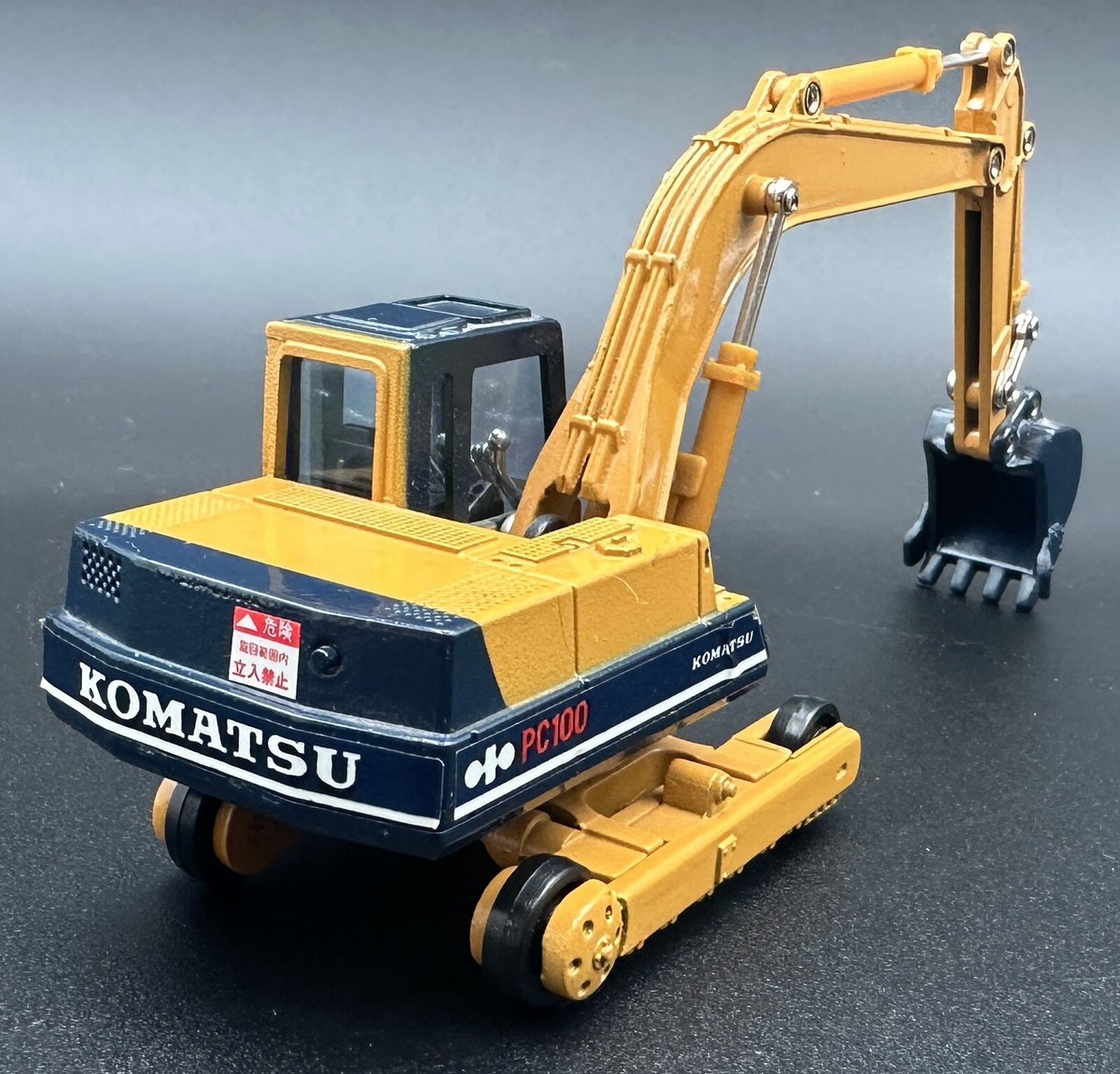 Komatsu PC100 Excavator Power Shovel Diecast 1:48 Scale