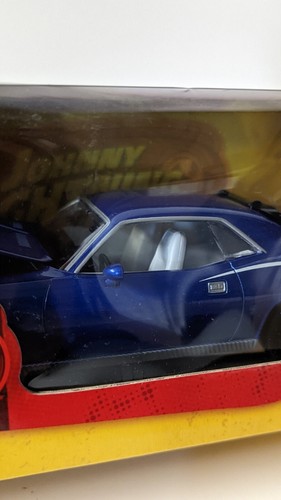 Johnny Lightning 1970 Plymouth Hemi Cuda Die Cast 1:24 Blue W/White Stripe - Picture 7 of 7