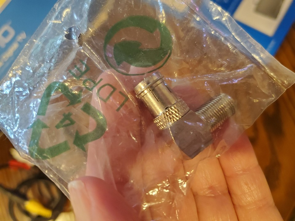 AUVIO 7" Portable Digital TV, 16906 (7) ACCESSORIES ONLY, No TV