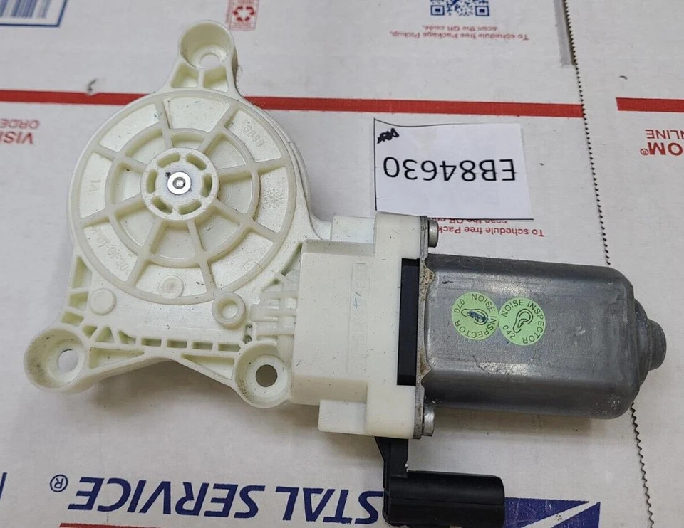 OEM 2010-2018 DODGE RAM 2500 3500 PUERTA TRASERA CONDUCTOR VENTANA ELÉCTRICA VIDRIO MOTOR LH Foto 3 de 4